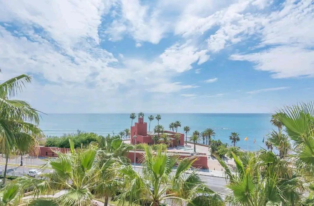 El Estudio De La Playa Benalbeach Holidays Paradise Benalmádena Buitenkant foto