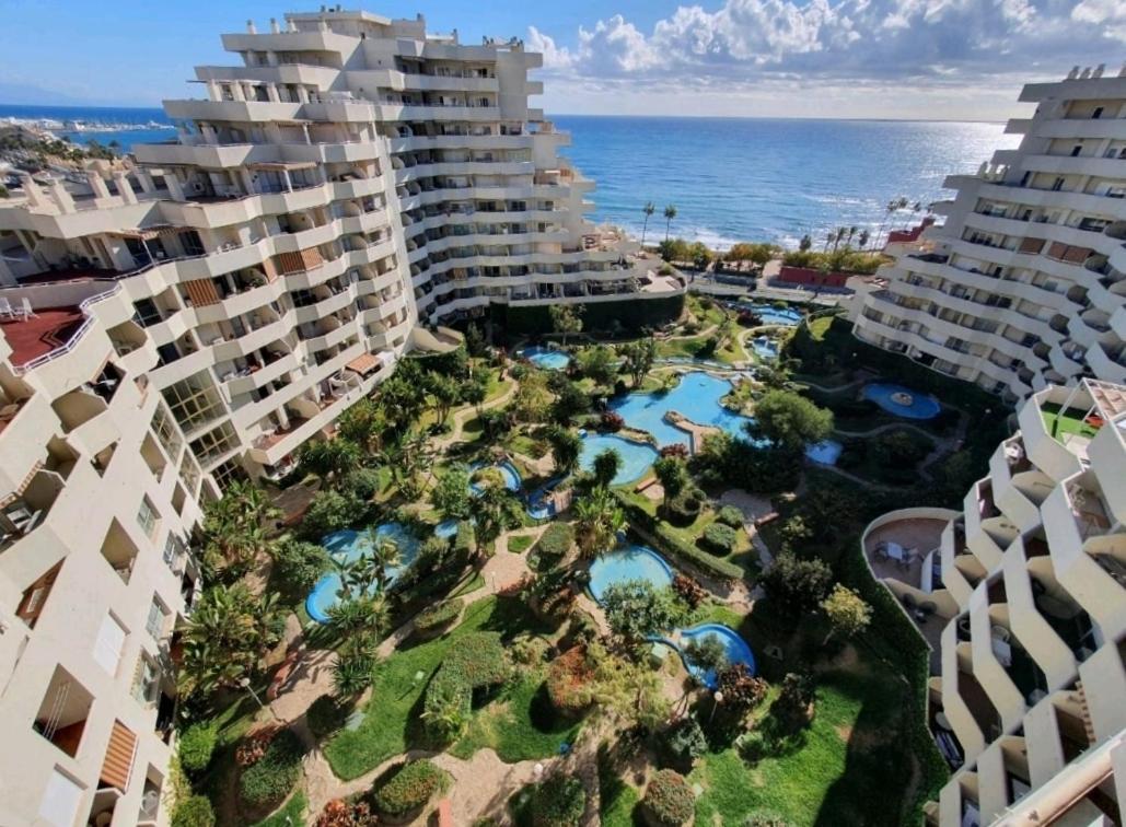 El Estudio De La Playa Benalbeach Holidays Paradise Benalmádena Buitenkant foto